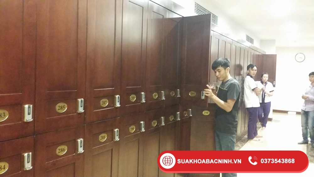 Dịch vụ sửa khóa tủ tại nhà